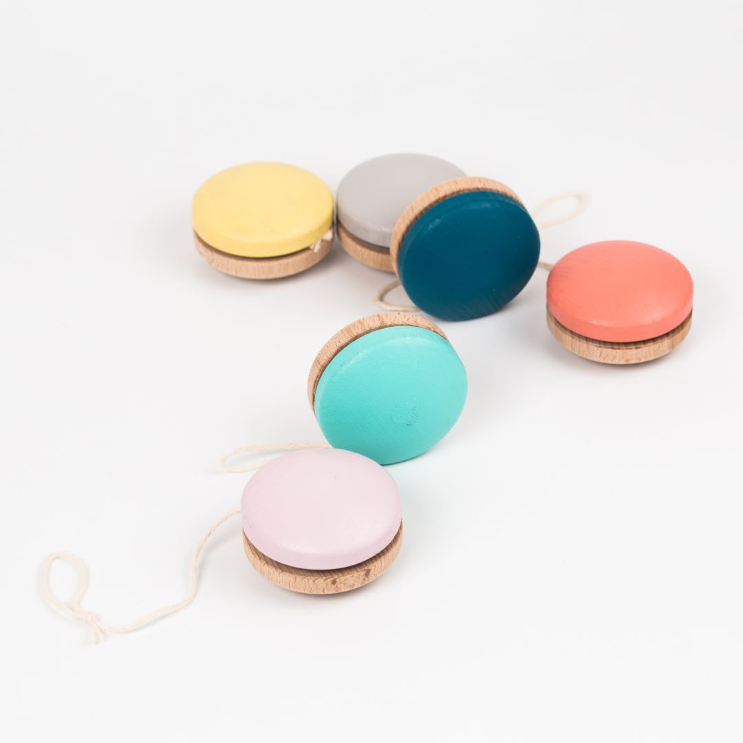 Wooden Yoyo in Giftbox in Yellow, Coral and Mint